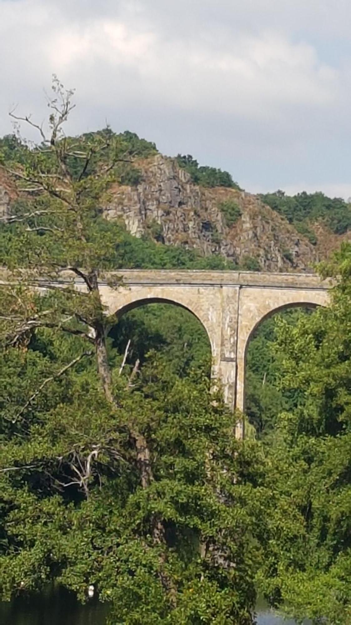 Coeur De Falaise, Normandie Suisse Normande 法莱斯 外观 照片